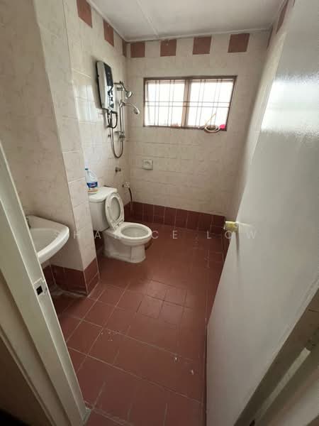 2.5-storey Terraced House for Rent in BANDAR PUCHONG JAYA (Puchong) - Shanice Low - Bathroom - PropertyGuru.com.my