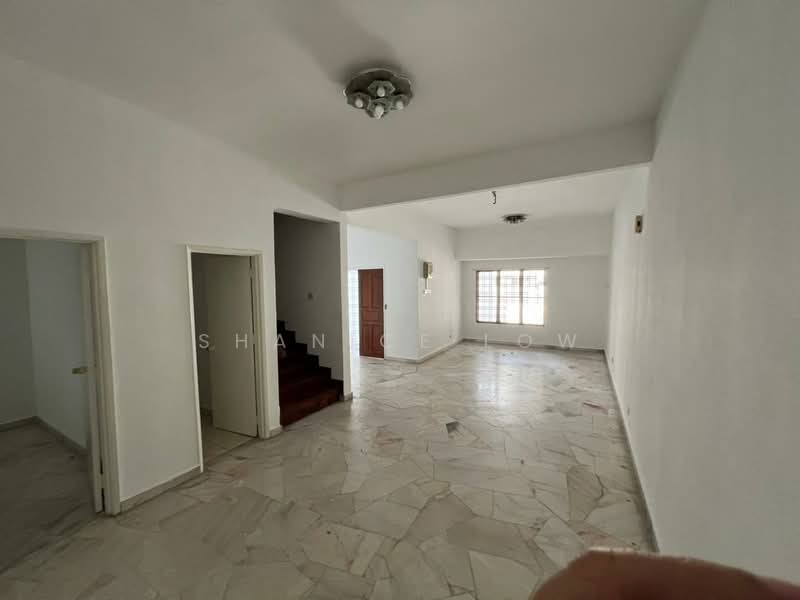 2.5-storey Terraced House for Rent in BANDAR PUCHONG JAYA (Puchong) - Shanice Low - Living Room - PropertyGuru.com.my