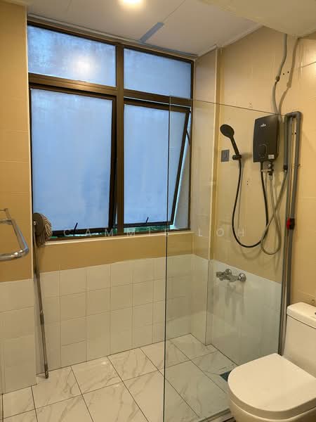 Kondominium untuk Disewa di Menara Antara - Cammie Loh - Bathroom - PropertyGuru.com.my