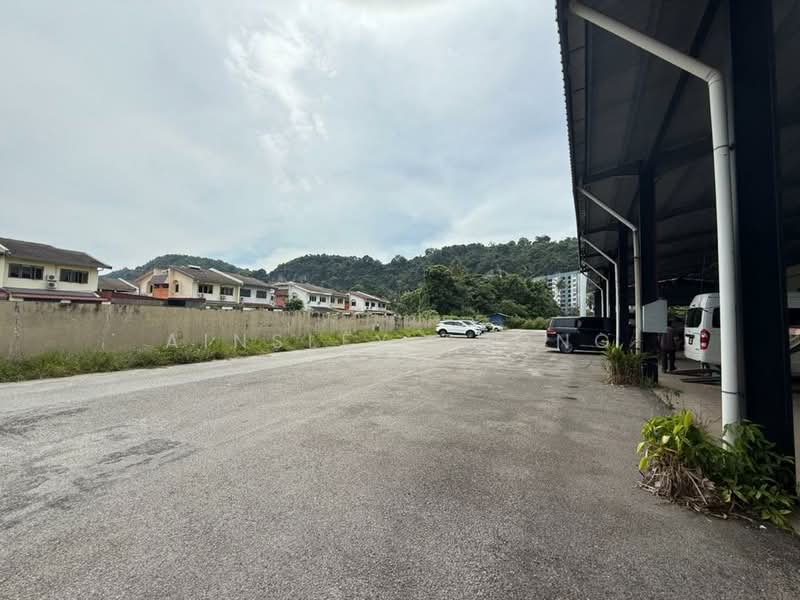 Commercial Bungalow for Rent in Ipoh (Perak) - Ainsley Thong - Exterior - PropertyGuru.com.my