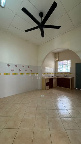 Semi-Detached House for Sale in Seremban 2 (Negeri Sembilan) - Cammie Loh - Kitchen - PropertyGuru.com.my