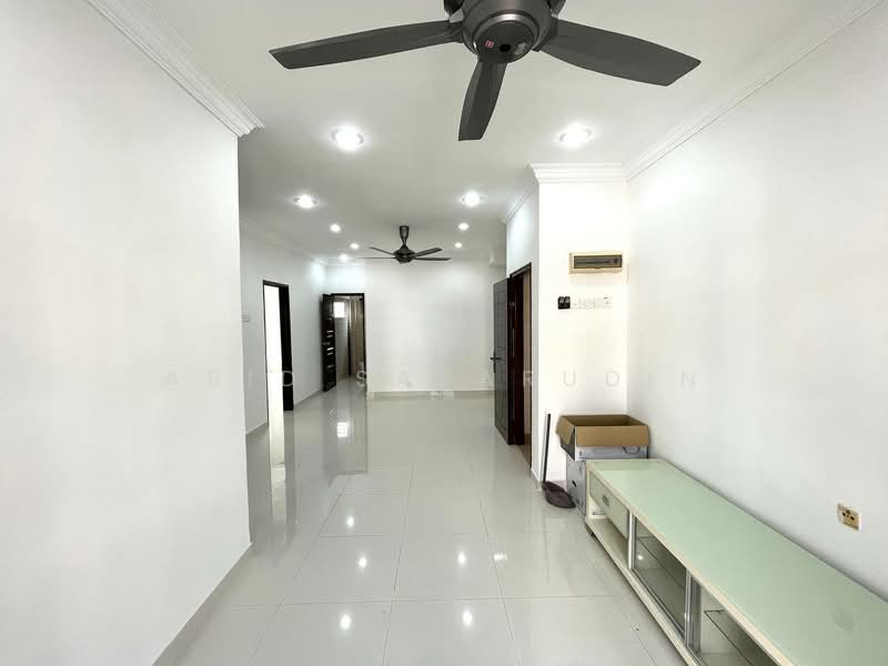 Apartment for Sale at Prima Court - Abid Sabarudin - Living Room - PropertyGuru.com.my