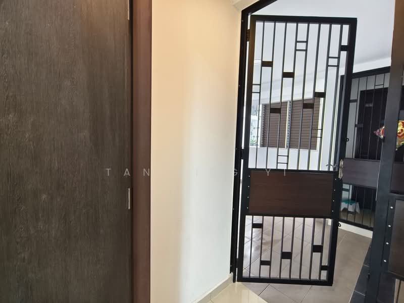 Service Residence for Sale at Molek Regency - Tan Bing Yi - Entrance - PropertyGuru.com.my