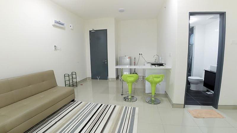 Kediaman Servis untuk Disewa di Menara Geno - Dalynn Tan - Living Room - PropertyGuru.com.my
