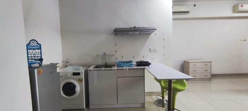 Kediaman Servis untuk Disewa di Menara Geno - Dalynn Tan - Kitchen - PropertyGuru.com.my