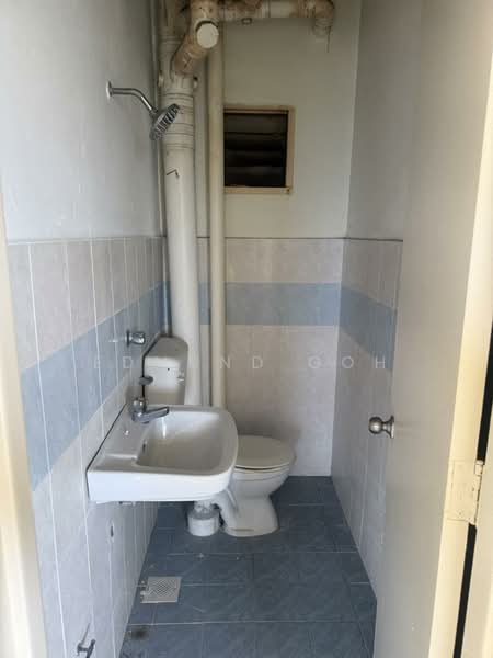 Pangsapuri untuk Dijual di Desaminium Rimba - Edmund Goh - Bathroom - PropertyGuru.com.my