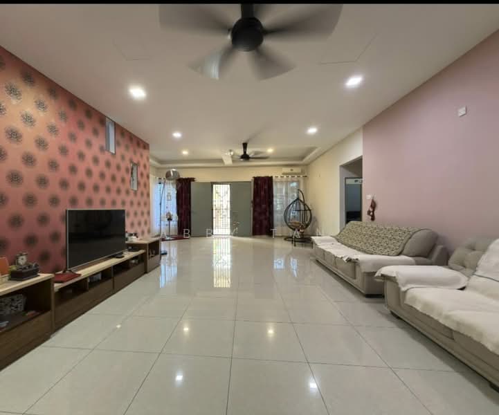 Rumah Banglo untuk Dijual di Warisan Puteri (Ampangan) - Abby Tan - Living Room - PropertyGuru.com.my
