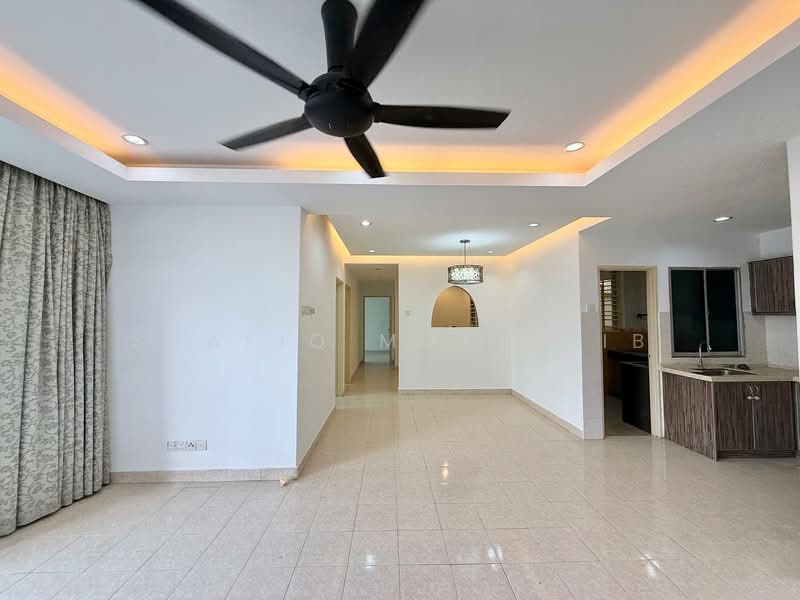 Kondominium untuk Dijual di Renjana Ampang - Shafiq Muttalib - Living Room - PropertyGuru.com.my