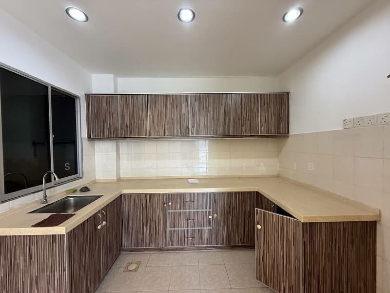 Kondominium untuk Dijual di Renjana Ampang - Shafiq Muttalib - Kitchen - PropertyGuru.com.my