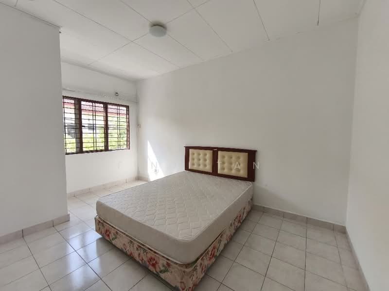 Rumah Teres untuk Disewa di Puchong (Selangor) - Fendi tan - Bedroom - PropertyGuru.com.my