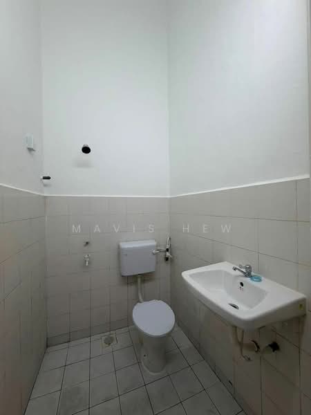 Rumah Teres 1 Tingkat untuk Dijual di Kota Masai (Pasir Gudang) - Mavis Hew - Bathroom - PropertyGuru.com.my