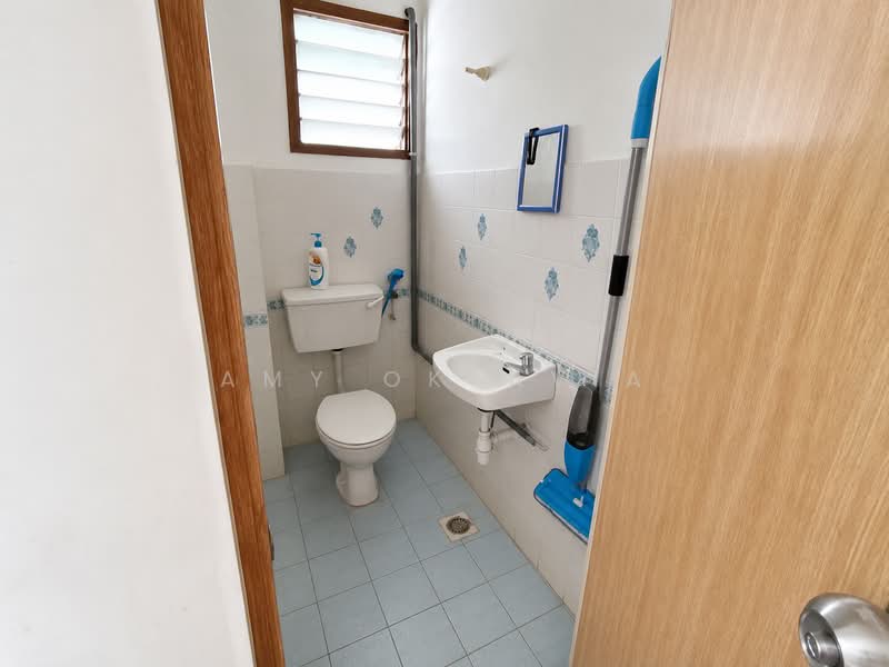 2-storey Terraced House for Sale in Usj 1 (Subang Jaya) - Amy Oktavia - Bathroom - PropertyGuru.com.my