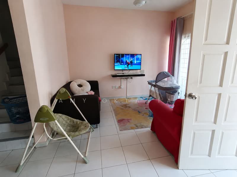 2-storey Terraced House for Sale in Usj 1 (Subang Jaya) - Amy Oktavia - Living Room - PropertyGuru.com.my