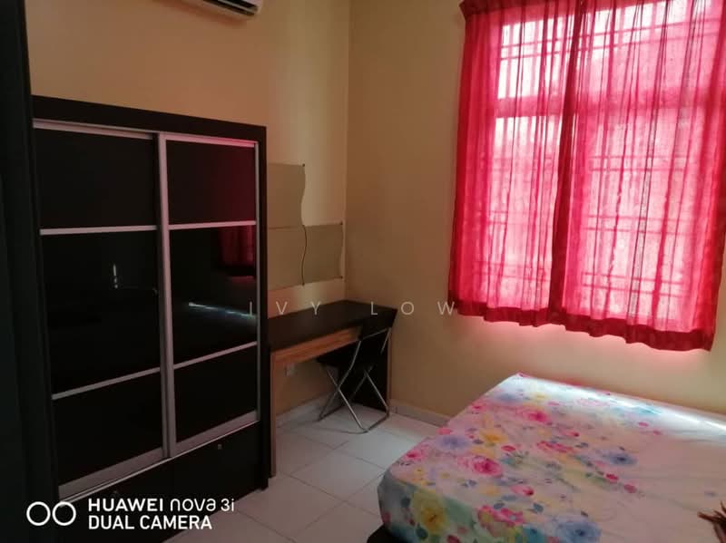 Semi-Detached House for Sale in Taman Mutiara Rini (Skudai) - Ivy Low - Bedroom - PropertyGuru.com.my