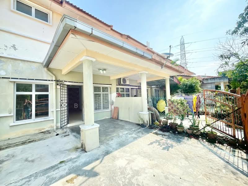 Rumah Teres 1.5 Tingkat untuk Disewa di Taman Impian Putra (Bangi) - Sabirin Ahmad - Exterior - PropertyGuru.com.my