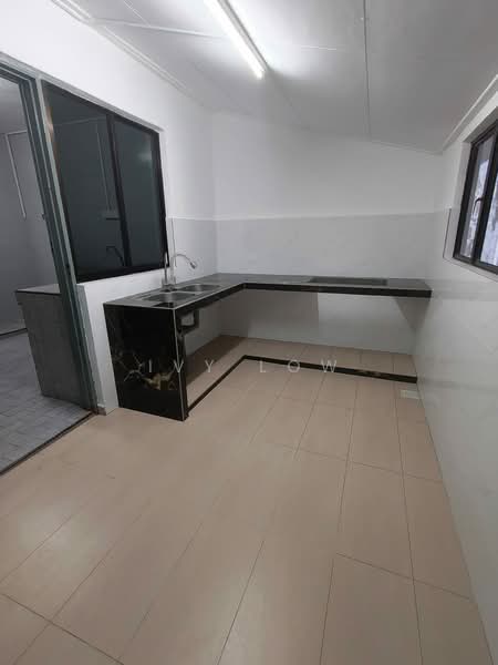 2-storey Terraced House for Sale in Taman Desa Cemerlang (Ulu Tiram) - Ivy Low - Kitchen - PropertyGuru.com.my