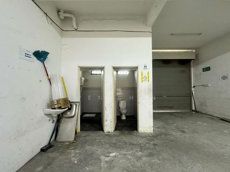 Shop for Rent in Taman Bayu Puteri (Johor Bahru) - Even Chun - PropertyGuru.com.my