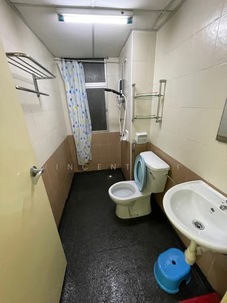 Kondominium untuk Disewa di Casa Prima Condominium - Vincent Lai - Bathroom - PropertyGuru.com.my
