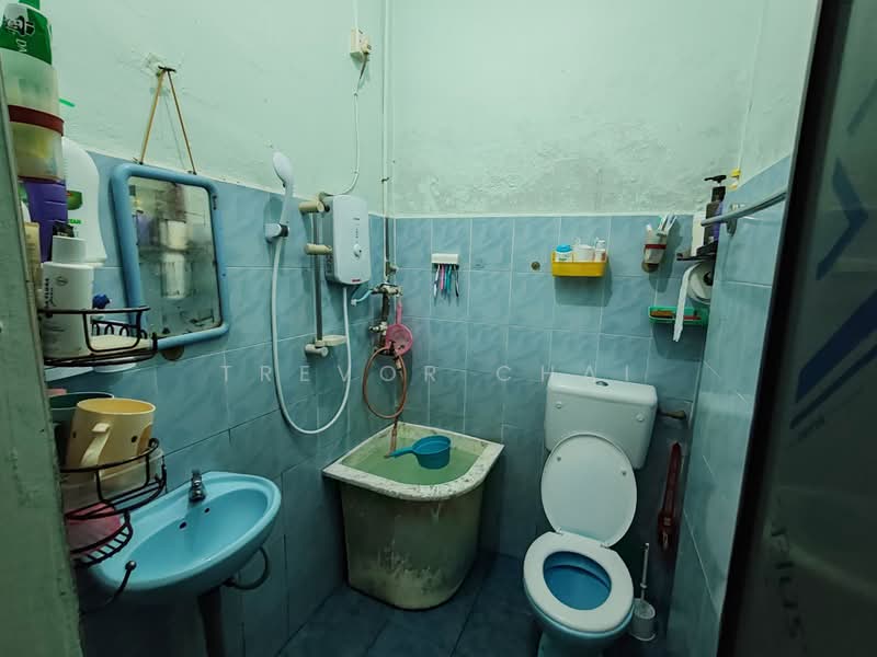 1-storey Terraced House for Sale in Taman Anggerik (Bentong) - Trevor Chai - Bathroom - PropertyGuru.com.my