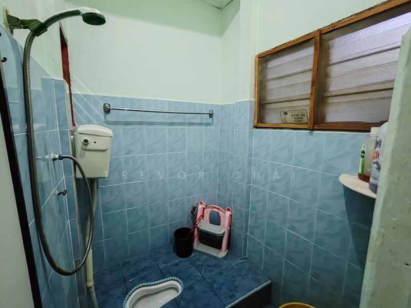 1-storey Terraced House for Sale in Taman Anggerik (Bentong) - Trevor Chai - Bathroom - PropertyGuru.com.my