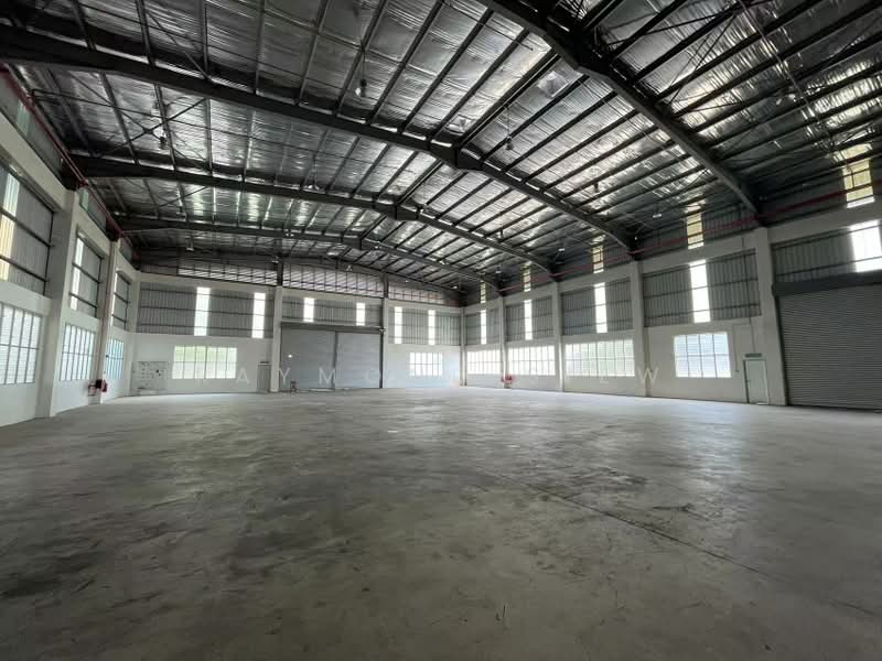 Warehouse for Rent in Sungai Buloh (Selangor) - Raymond Siew - Interior - PropertyGuru.com.my