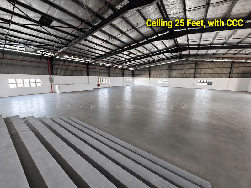 Warehouse for Rent in Sungai Buloh (Selangor) - Raymond Siew - Interior - PropertyGuru.com.my