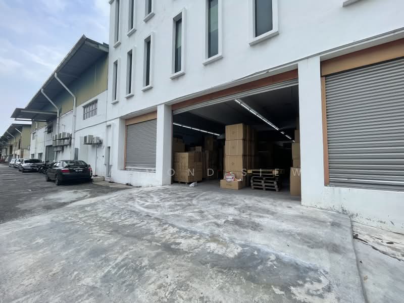 Warehouse for Rent in Sungai Buloh (Selangor) - Raymond Siew - Exterior - PropertyGuru.com.my