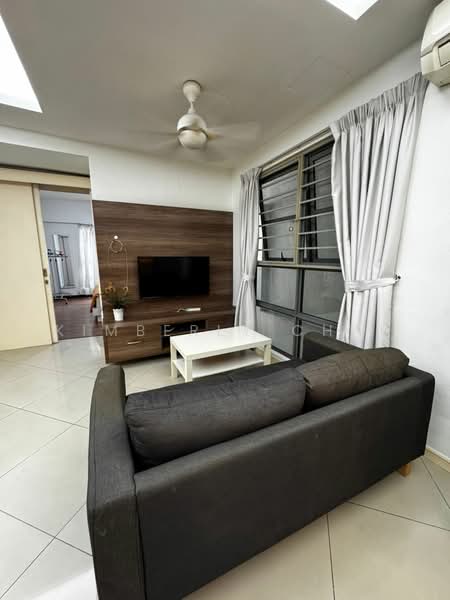 Servis Apartment untuk Dijual di Saujana Residency - Kimberly Chai - Living Room - PropertyGuru.com.my