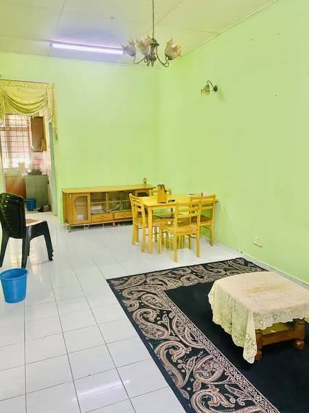 Terraced House for Rent in Taman Desa Cempaka 3 (Nilai) - Erin Yusof - Dining Room - PropertyGuru.com.my