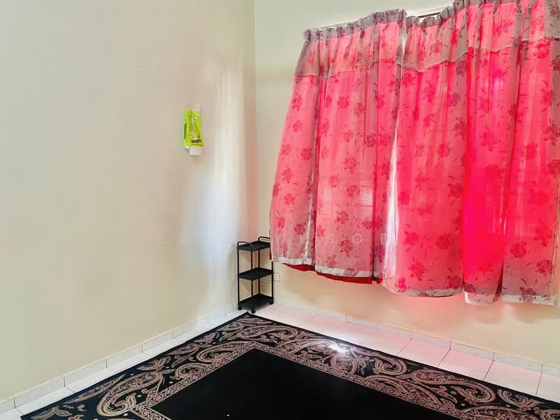 Terraced House for Rent in Taman Desa Cempaka 3 (Nilai) - Erin Yusof - Interior - PropertyGuru.com.my