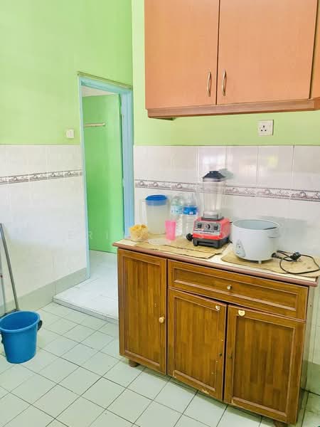 Terraced House for Rent in Taman Desa Cempaka 3 (Nilai) - Erin Yusof - Kitchen - PropertyGuru.com.my
