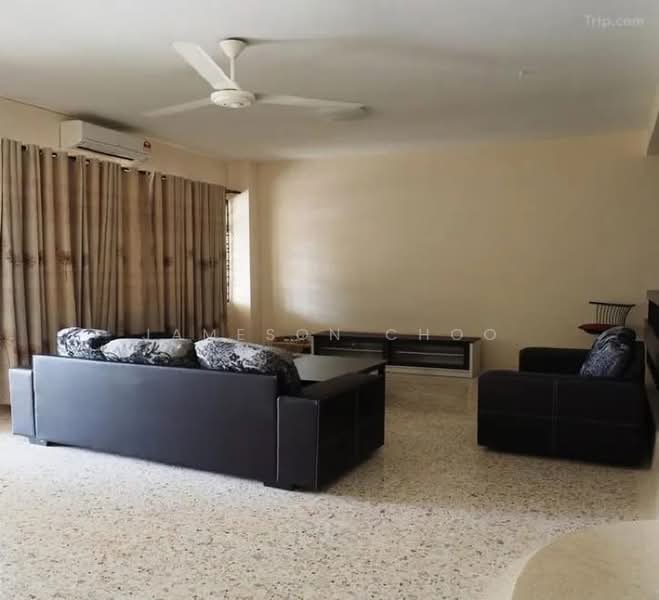 2-storey Terraced House for Sale in Taman Perling (Perling) - Jameson Choo - Living Room - PropertyGuru.com.my