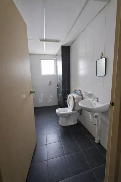 Pangsapuri untuk Disewa di PPA1M Selasih - NoraFizah Gapar - Bathroom - PropertyGuru.com.my
