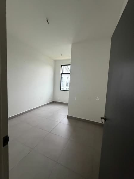 2-storey Terraced House for Sale in Taman Mount Austin (Tebrau) - Vincent Lai - PropertyGuru.com.my