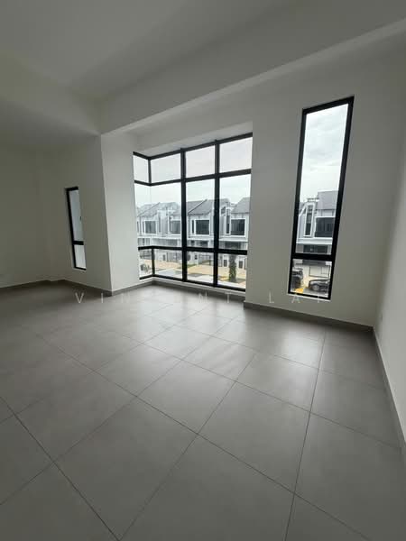 2-storey Terraced House for Sale in Taman Mount Austin (Tebrau) - Vincent Lai - PropertyGuru.com.my