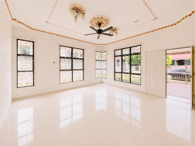 Semi-Detached House for Rent in Taman Rembia Perkasa (Rembia) - Geoffery Wee - Living Room - PropertyGuru.com.my