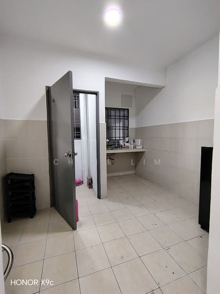 Condominium for Rent at Angkasa Condominiums - Chris Lim - Kitchen - PropertyGuru.com.my