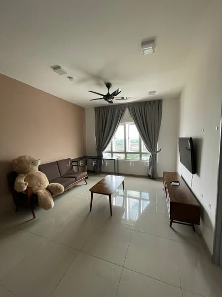 Kondominium untuk Disewa di The Edge Residence - Jeff Ng - Living Room - PropertyGuru.com.my