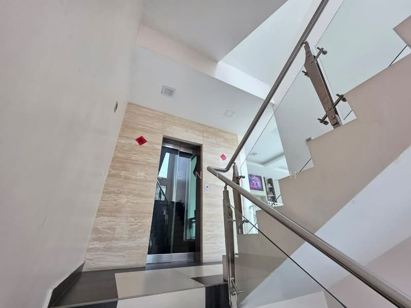 Bungalow for Sale in Rawang (Selangor) - Vincent Goh - Corridor - PropertyGuru.com.my