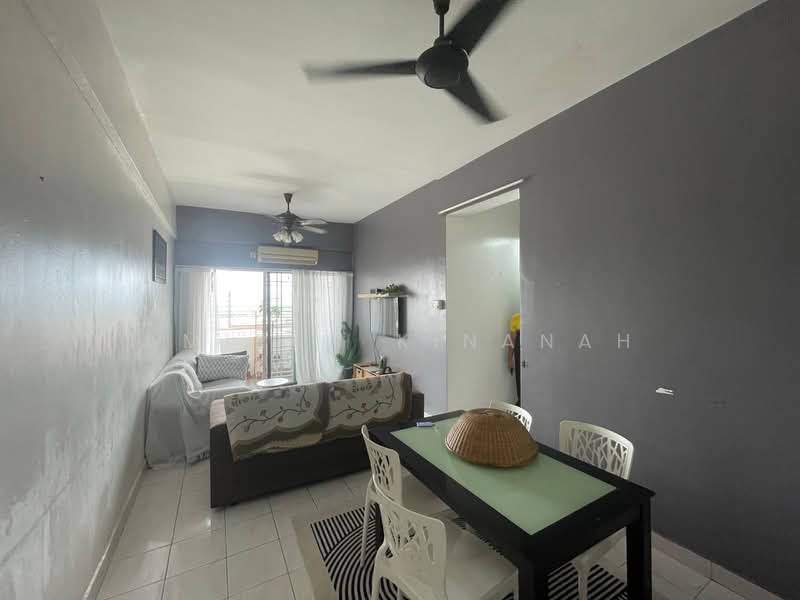 Condominium for Sale at Vista Millennium Condominium - Amirun Kinanah - Living Room - PropertyGuru.com.my