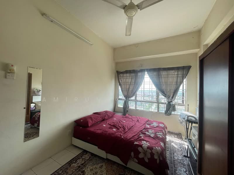 Condominium for Sale at Vista Millennium Condominium - Amirun Kinanah - Bedroom - PropertyGuru.com.my