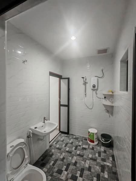 1-storey Terraced House for Rent in Taman Desa Kencana (Ipoh) - Kelvin Chong - Bathroom - PropertyGuru.com.my