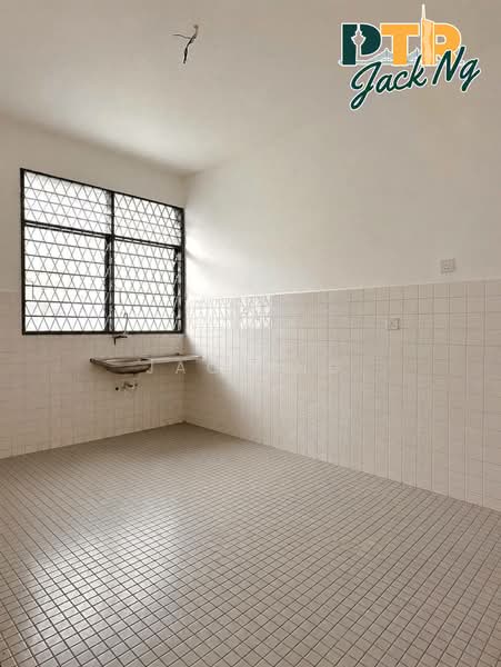 2-storey Terraced House for Rent in Taman Inderawasih (Perai) - Jack Ng - Kitchen - PropertyGuru.com.my