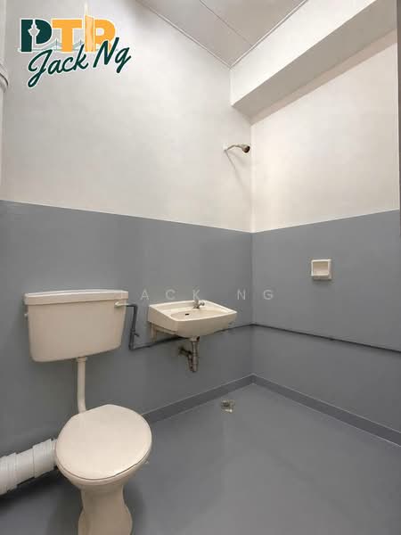 2-storey Terraced House for Rent in Taman Inderawasih (Perai) - Jack Ng - Bathroom - PropertyGuru.com.my