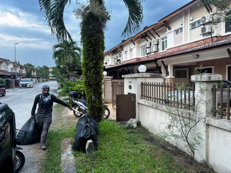 Rumah Teres 2 Tingkat untuk Dijual di Seri Sungai Long (Kajang) - Harry Lee - Exterior - PropertyGuru.com.my
