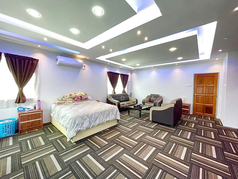2.5-storey Terraced House for Sale in Puncak Alam (Selangor) - NORFADILAH ZAINUDDIN - Living Room - PropertyGuru.com.my