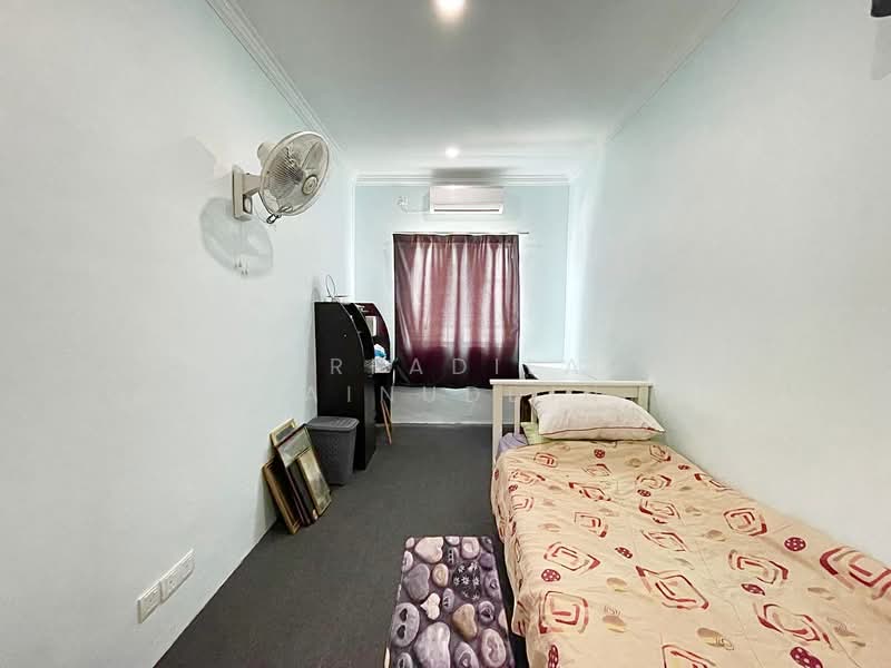 2.5-storey Terraced House for Sale in Puncak Alam (Selangor) - NORFADILAH ZAINUDDIN - Bedroom - PropertyGuru.com.my