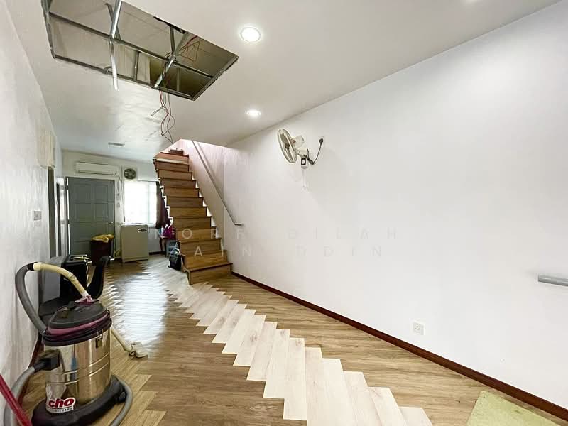 2.5-storey Terraced House for Sale in Puncak Alam (Selangor) - NORFADILAH ZAINUDDIN - Interior - PropertyGuru.com.my