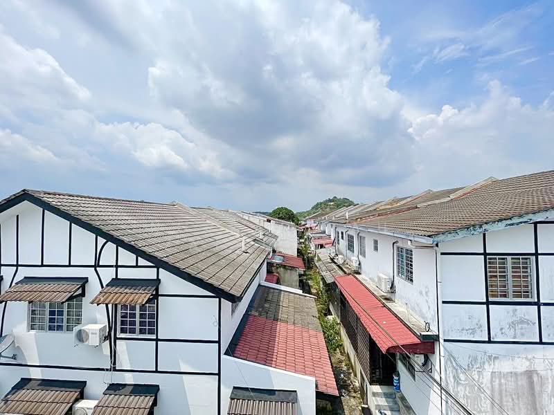 2.5-storey Terraced House for Sale in Puncak Alam (Selangor) - NORFADILAH ZAINUDDIN - Exterior - PropertyGuru.com.my