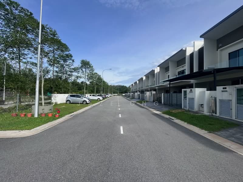 Rumah Teres untuk Dijual di Kajang (Selangor) - Jaze Ong - Exterior - PropertyGuru.com.my